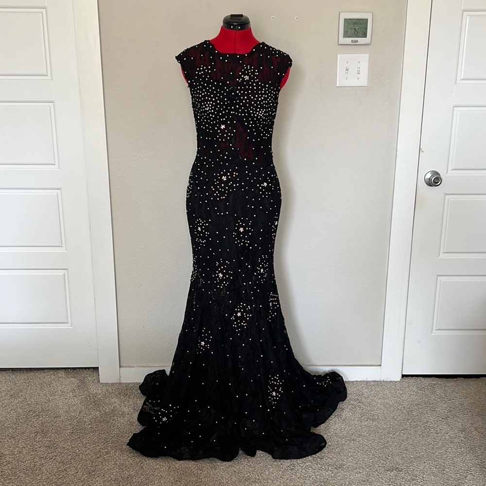 Camille La Vie Black Mermaid Jeweled/Sequin Floral Lace Formal Gown US 8 😍 - Picture 13 of 16